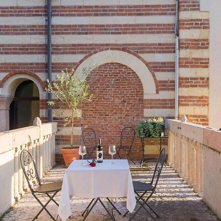 Domus La Costa Apartment Verona Exterior foto