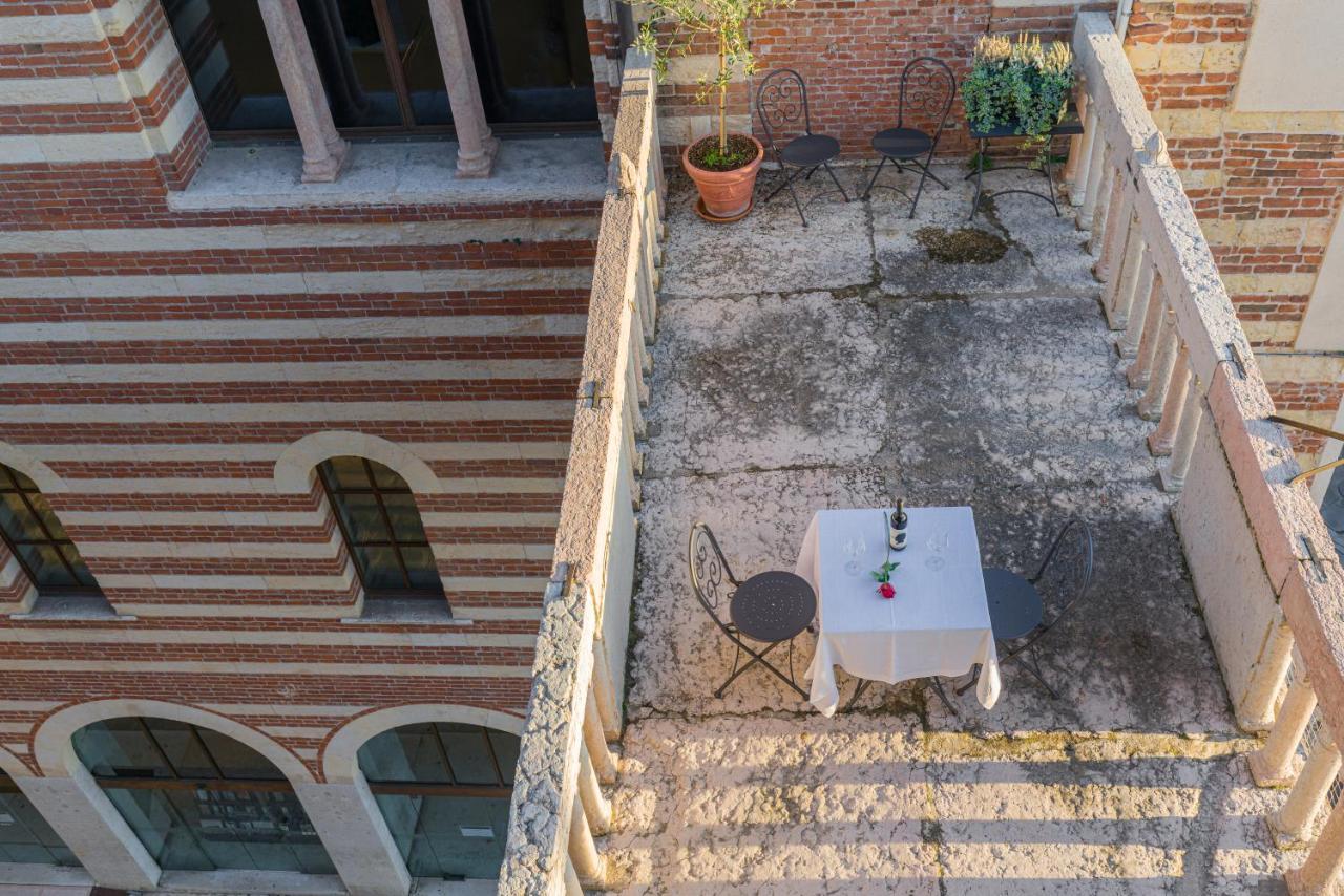 Domus La Costa Apartment Verona Exterior foto